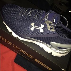 Brand new under amour running shoes size 11.5