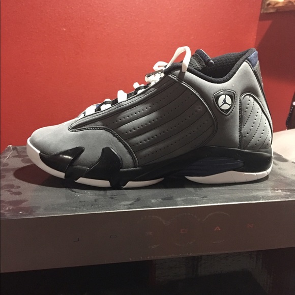 Selling these Jordan\'s