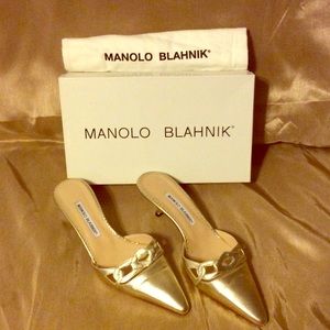 LADIES DESIGNER SHOES MADE BY MANOLO BLAHNIK NICE