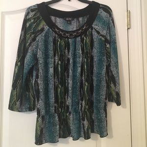 Colorful top, Sz L, 3/4 sleeves, adorned necklace