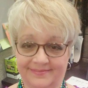 Meet your Posher, Debbie