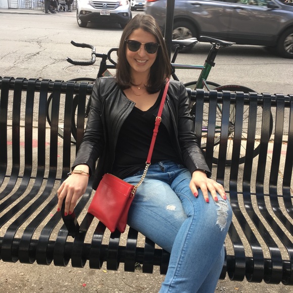 Meet your Posher, Marisa - Picture 3 of 6