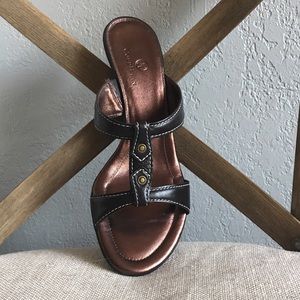 Brand new Cole Haan slide sandals