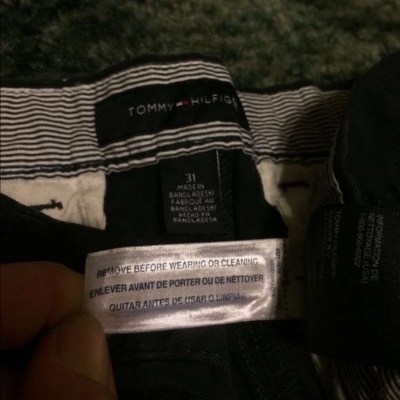 Size 31 Men's Navy Tommy Hilfiger Bermuda Shorts - Picture 2 of 4