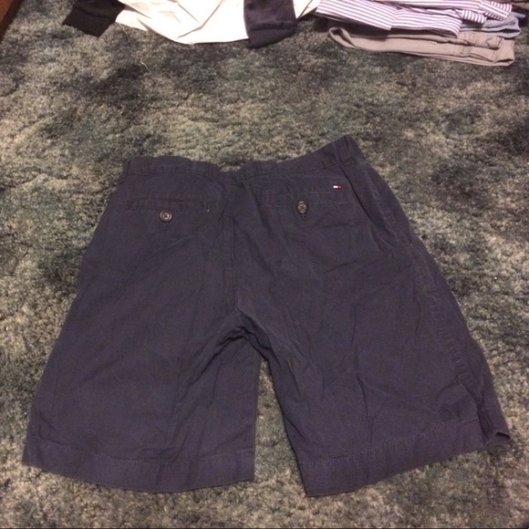 Size 31 Men's Navy Tommy Hilfiger Bermuda Shorts - Picture 4 of 4