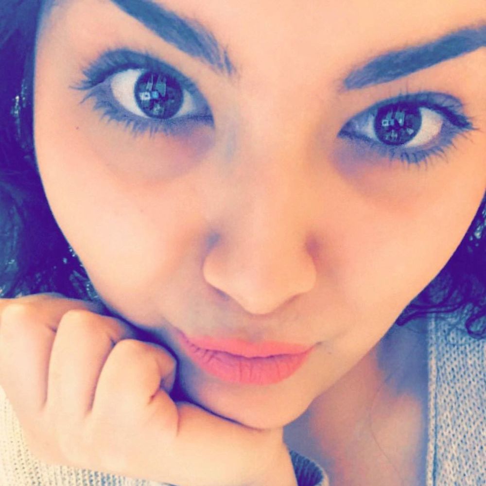 Meet your Posher, Veronica