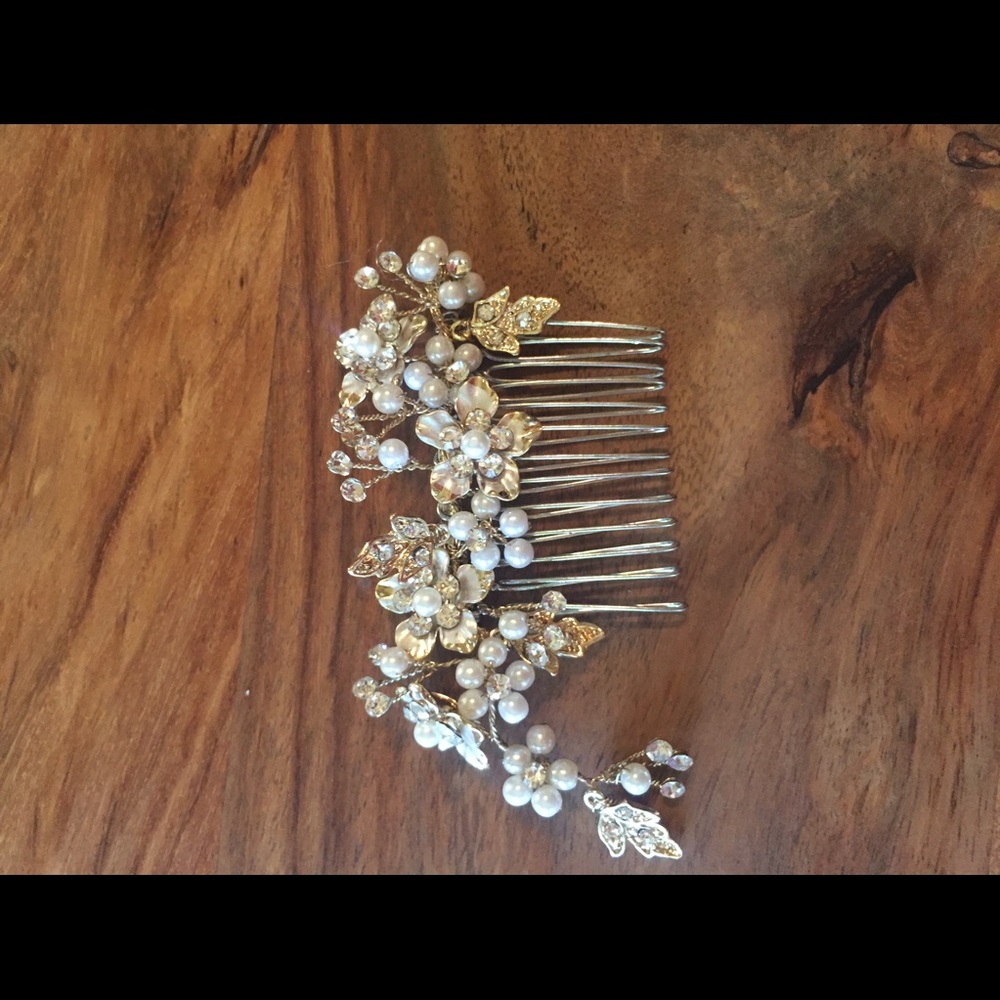 Rhinestone, Pearl  & gold wedding hair comb