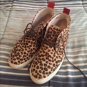 Size 11 Del Toro Cheetah Print Pony Hair Chukkas