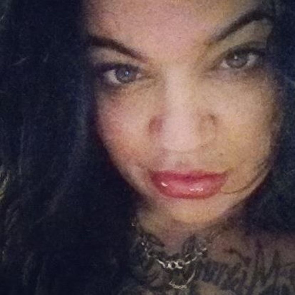 Meet your Posher, Leena