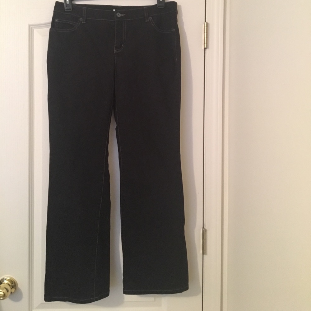 ❌Sz 12 Liz&Co Stretch Denim Flare Jeans; Black