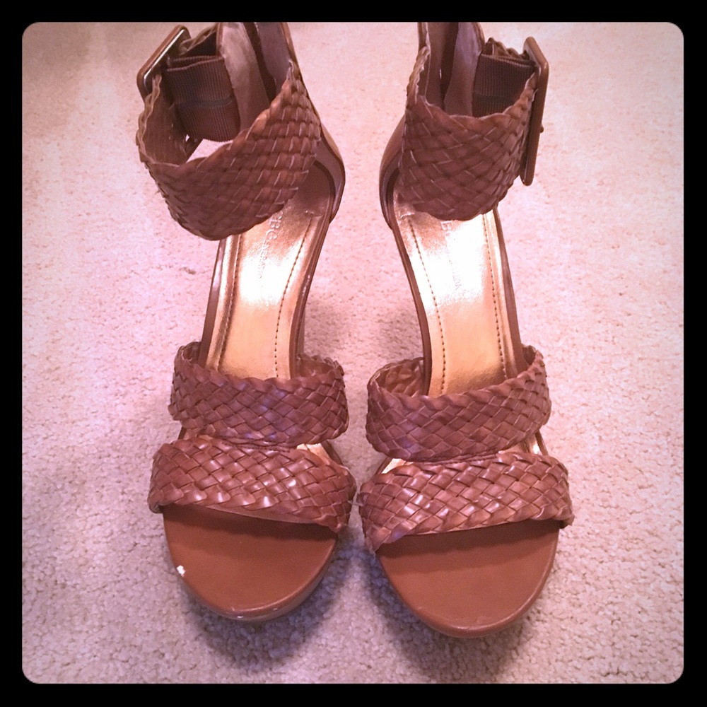 BCBGeneration Wedge 9.5
