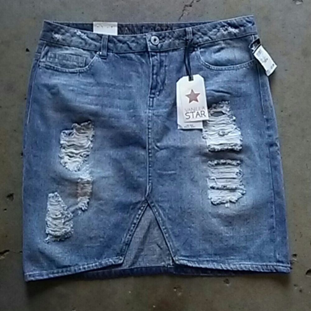 Distressed denim skirt