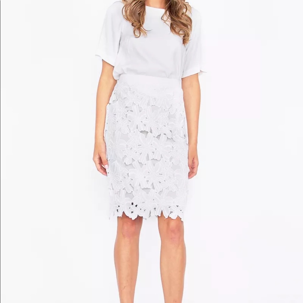 Beautiful white skirt❤️