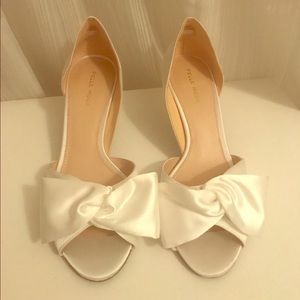 Brand New Pelle Alera Pump. Size 9.👰💛👛