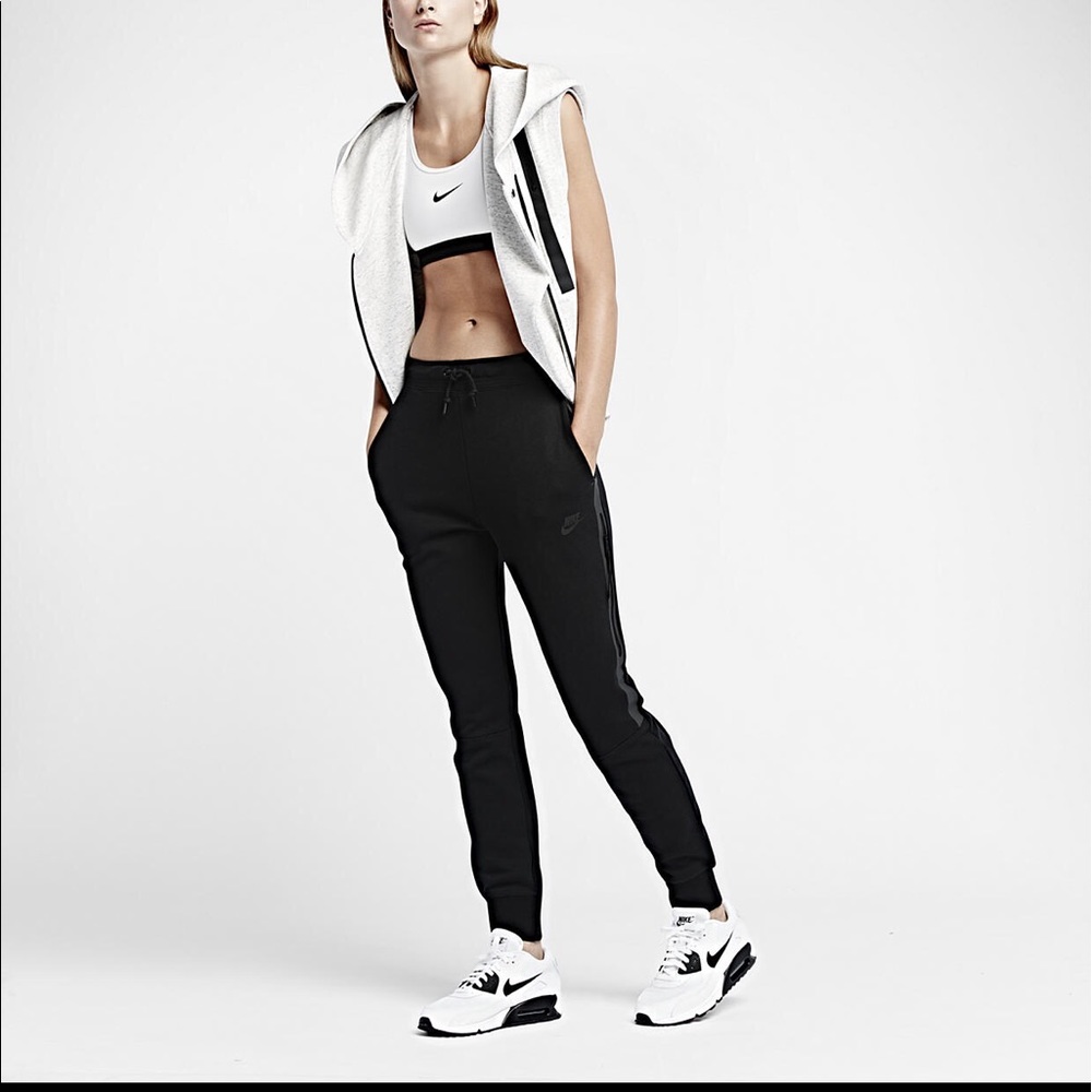 Nike Sportswear Tech Fleece Women's SweatPants
