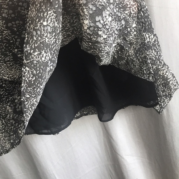 Zara • Printed Floral Cold Shoulder Flowy Dress - Picture 5 of 8