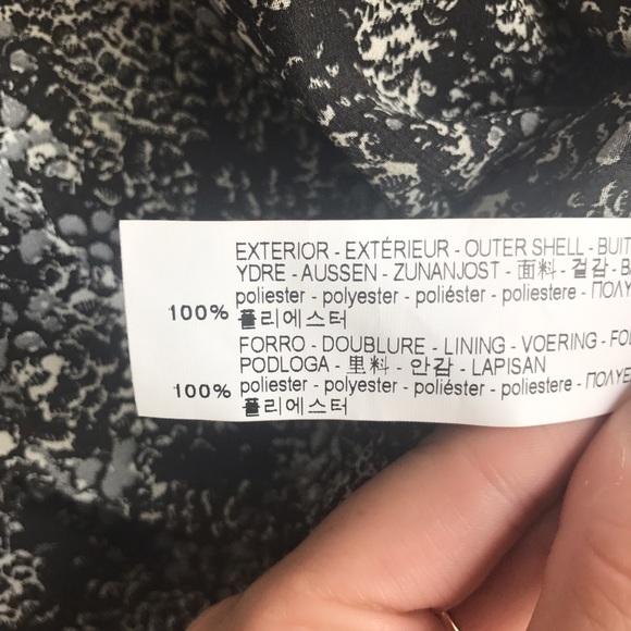 Zara • Printed Floral Cold Shoulder Flowy Dress - Picture 8 of 8