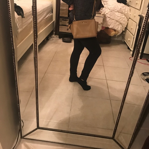 SOLD!!Michael Kors Small Selma - Picture 7 of 8