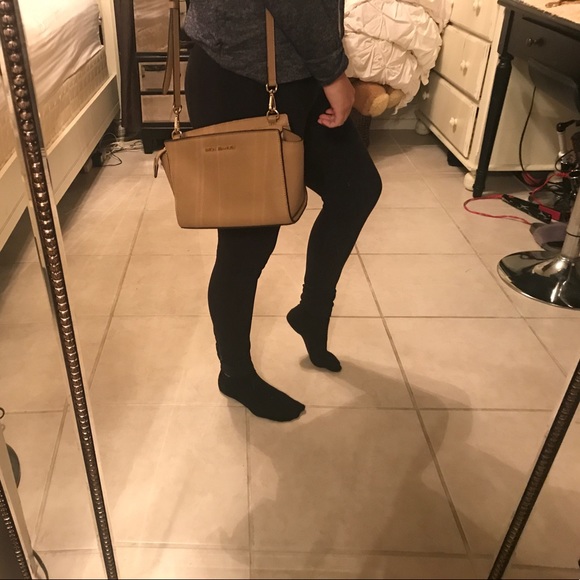 SOLD!!Michael Kors Small Selma - Picture 8 of 8