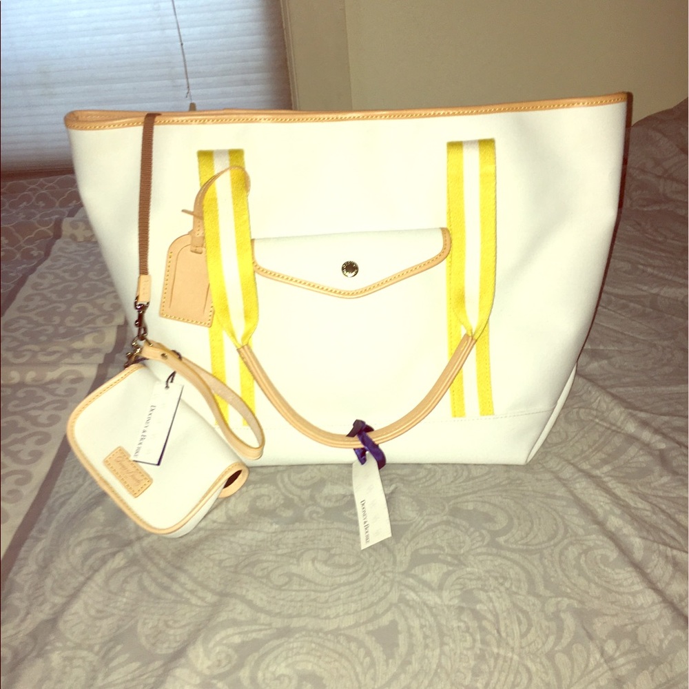 Dooney & Bourke Large Tote - NWT:MSRP $278.00