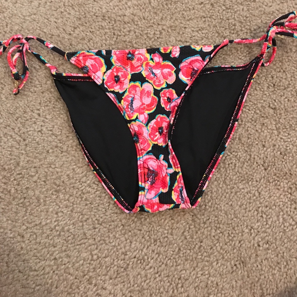 Topshop bikini bottoms.