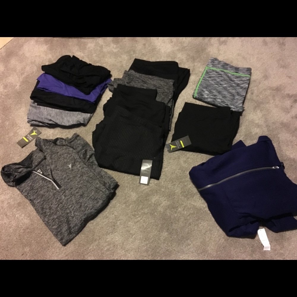Old Navy Maternity Active Workout bundle