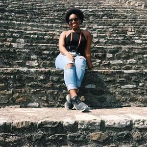 Meet your Posher, Jasmin