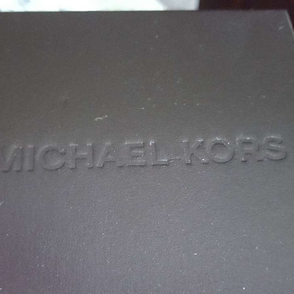 Michael Kors Women's Blue Face Rose Gold watch - Picture 3 of 4