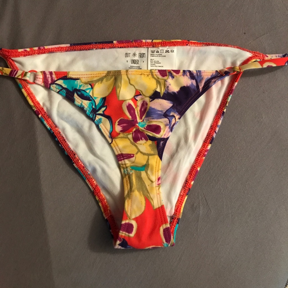 Out from Under Slinky bikini bottoms