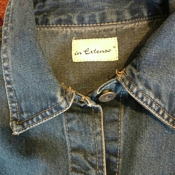 VTG European women's jean jacket - flattering fit - Picture 2 of 4