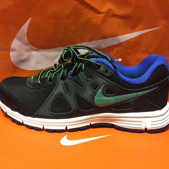 🆕Nike Women's Revolution 2 Running Shoe NWT - Picture 6 of 7