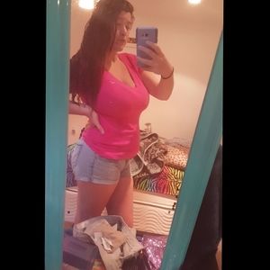 Meet your Posher, Ally