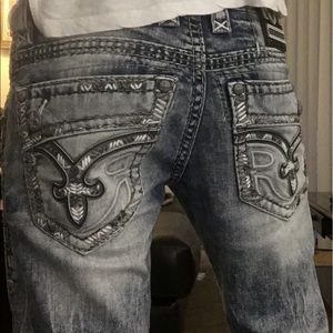 Reduced!! Rock Revival Slim Straight. 29 waist