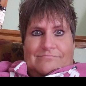 Meet your Posher, Angie