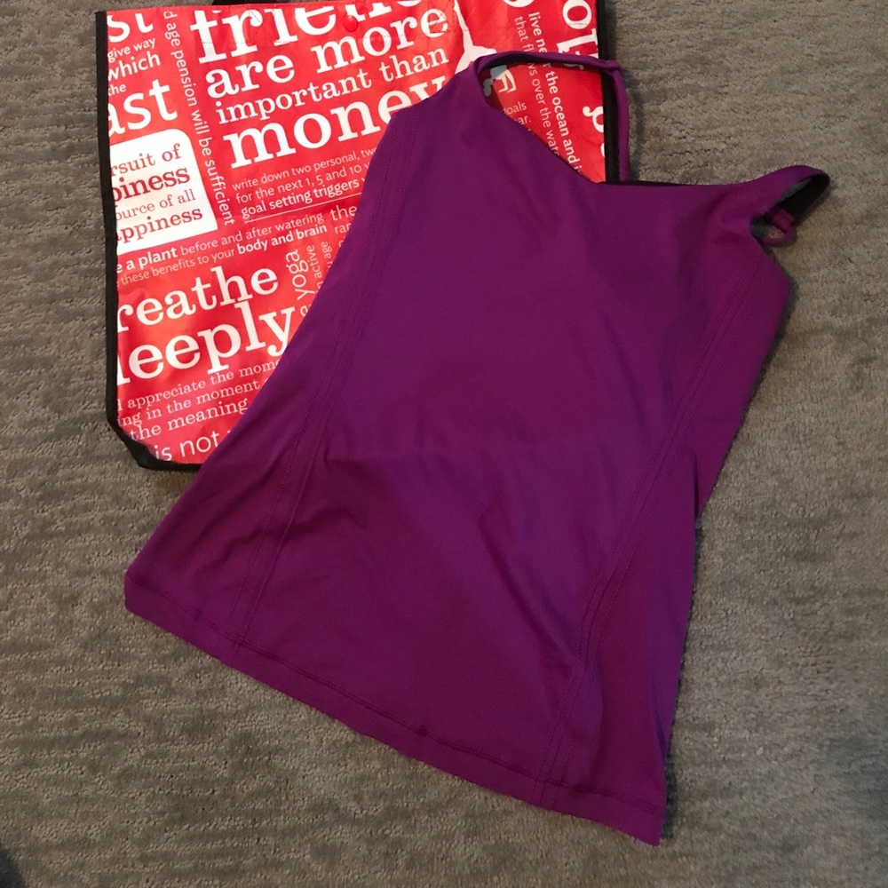 Lululemon tank size 6