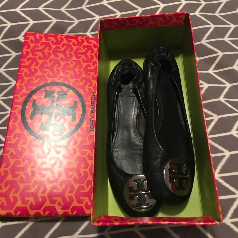 Tory Burch Reva Flats Black& Silver w/ box