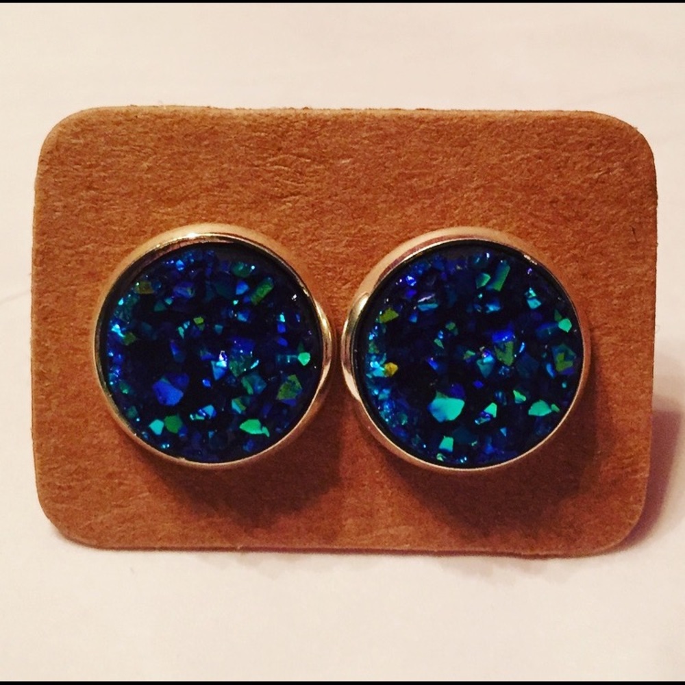 ‼️LAST PAIR‼️ Deep Blue Druzy Earrings - Picture 2 of 3