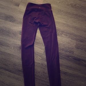 lulu lemon maroon yoga pants