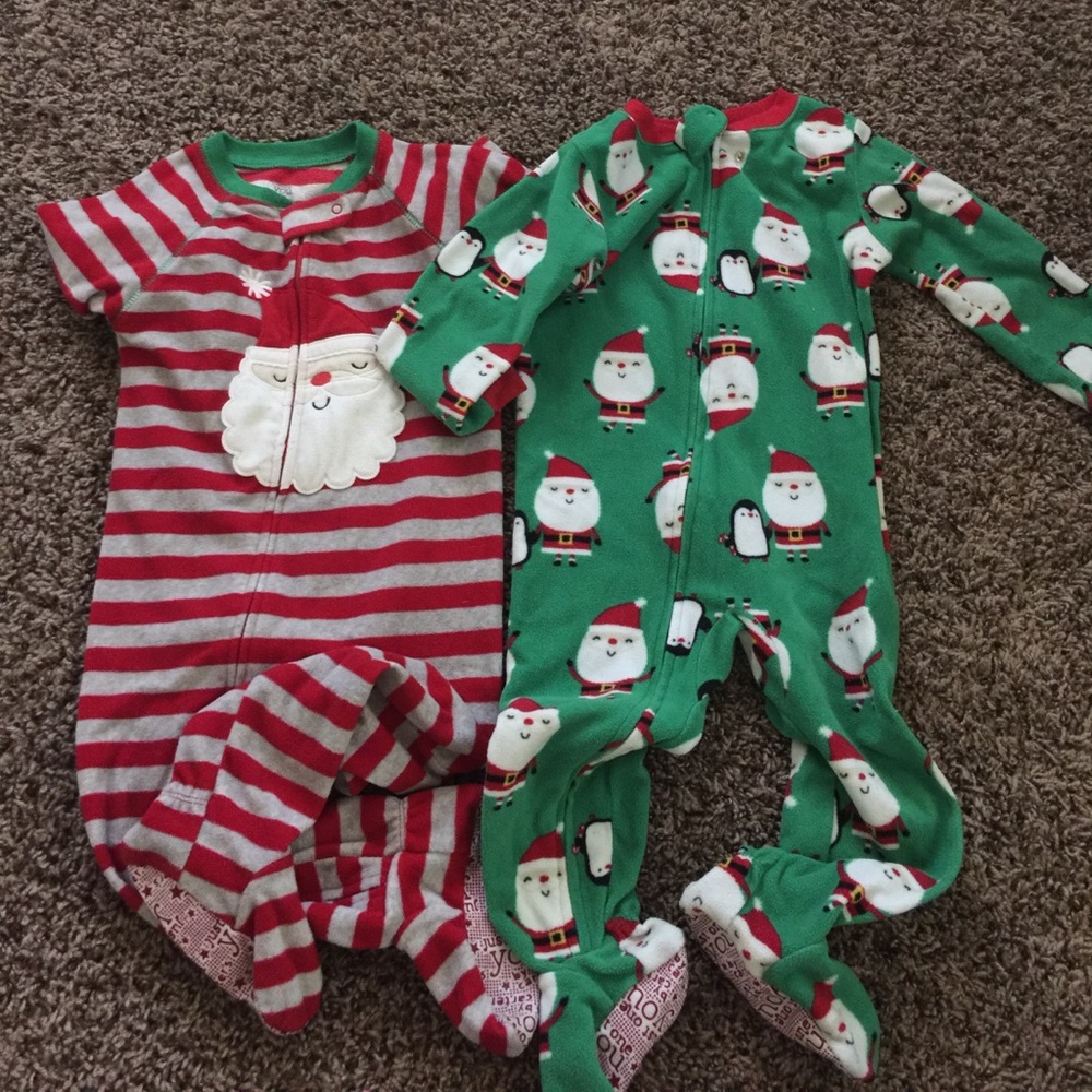 *toddler* size 2t Carters sleeper pjs