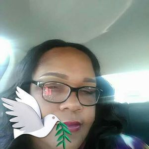 Meet your Posher, Denise