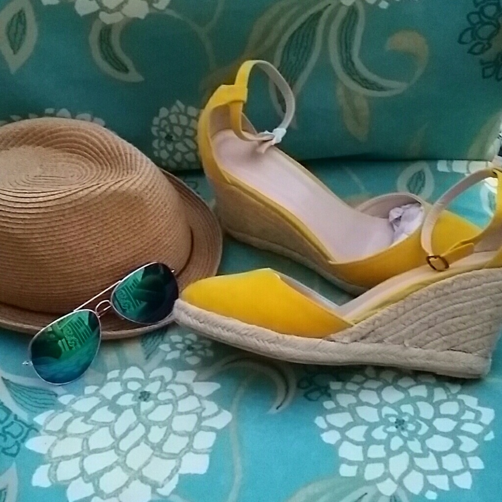 F21 WEDGES