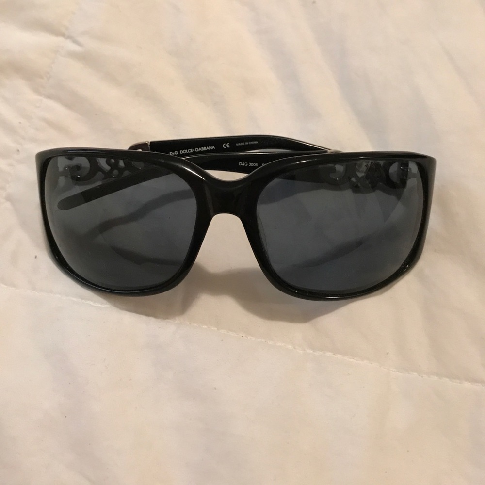 D&G black sunglasses