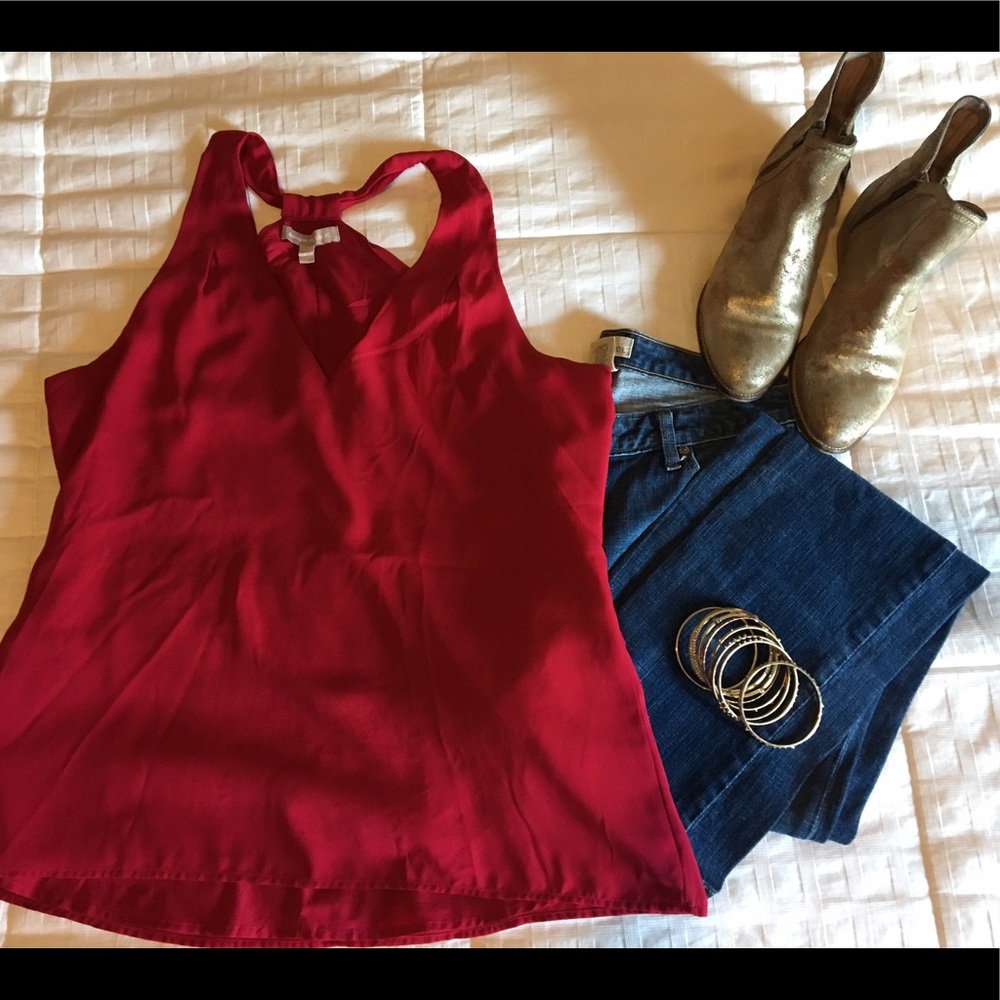 Banana Republic red silk flowy tank