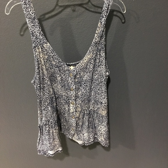 Tank with floral pattern - Picture 1 of 2
