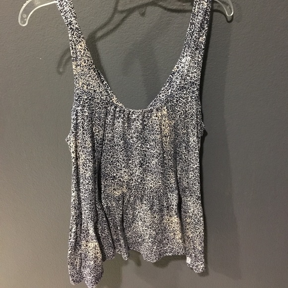 Tank with floral pattern - Picture 2 of 2