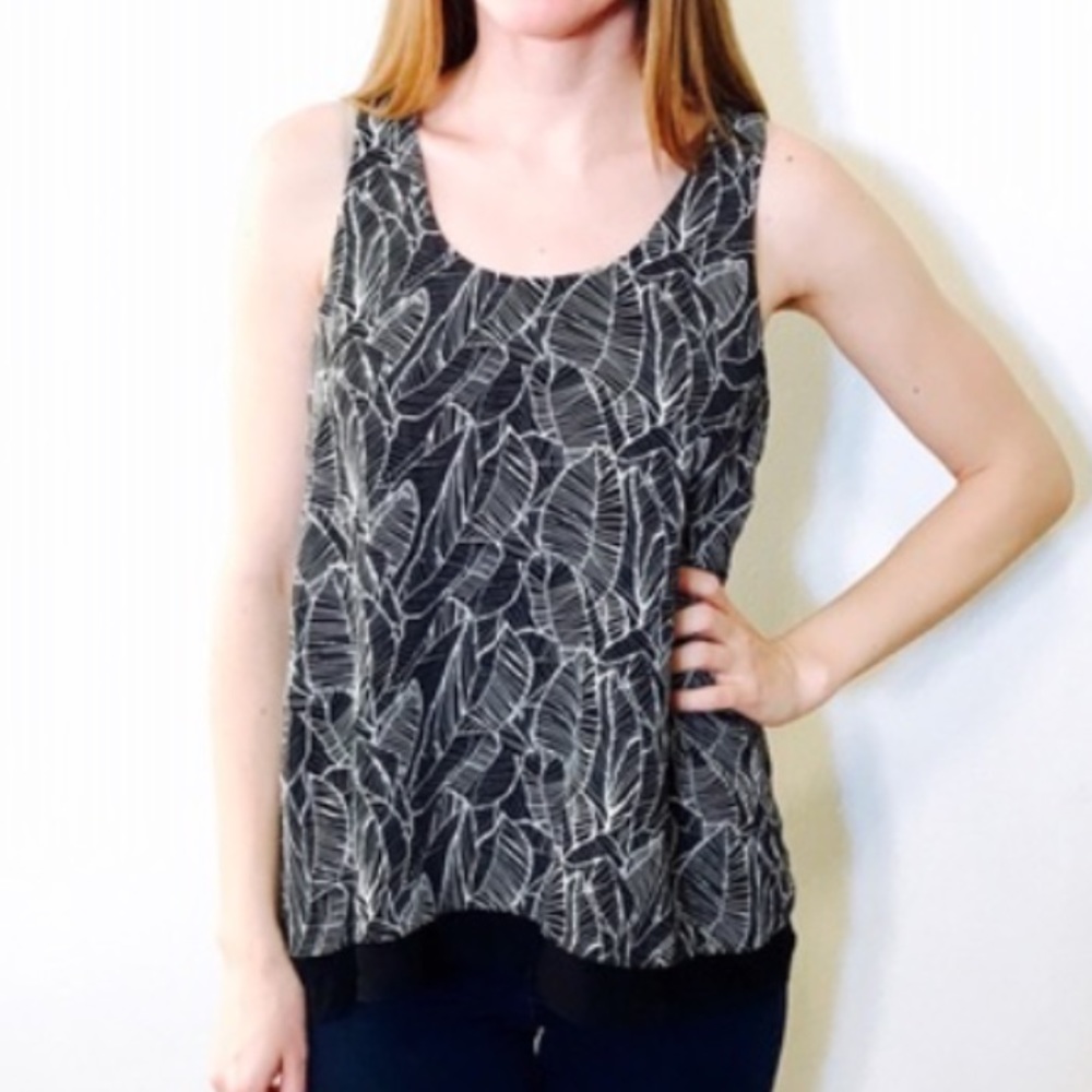 Ann Taylor Loft Leaf Top