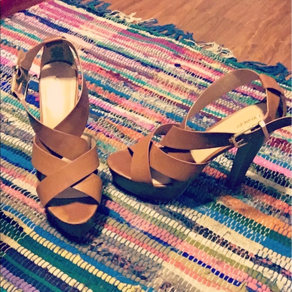 EXPRESS strapped 6 in. heels!! 👠 - Picture 1 of 1
