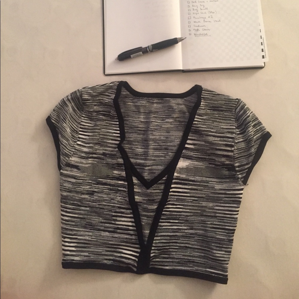 Black & White Striped, Stretchy Crop Top