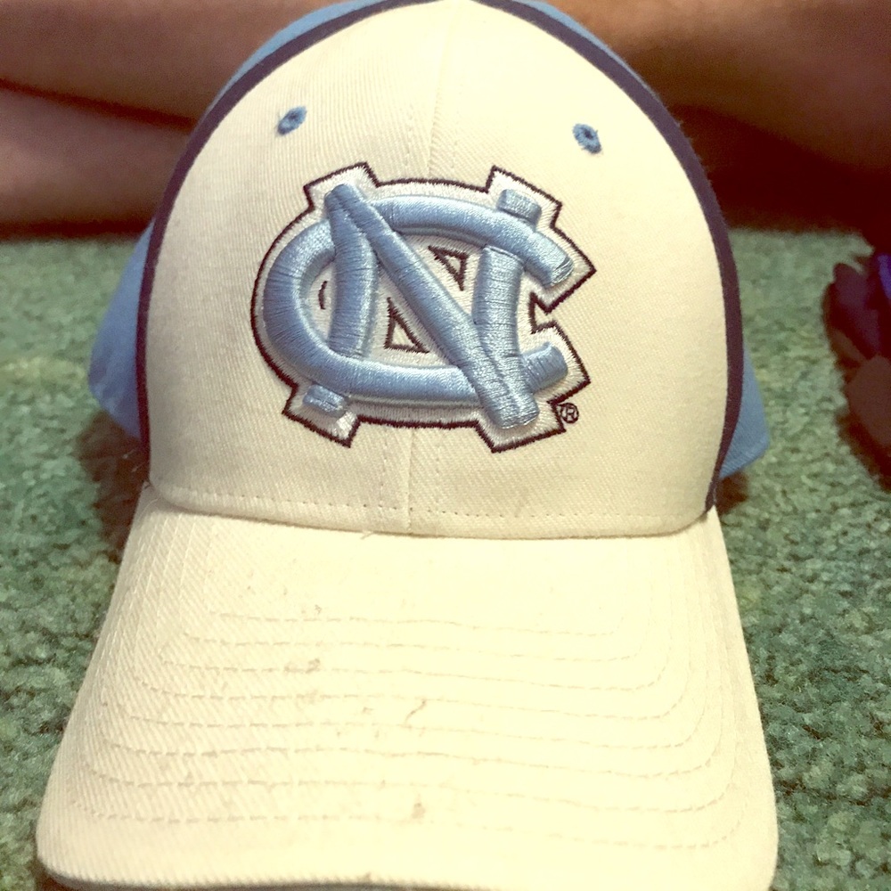 North Carolina Zephyr Hat Size 7 1/2 Men's