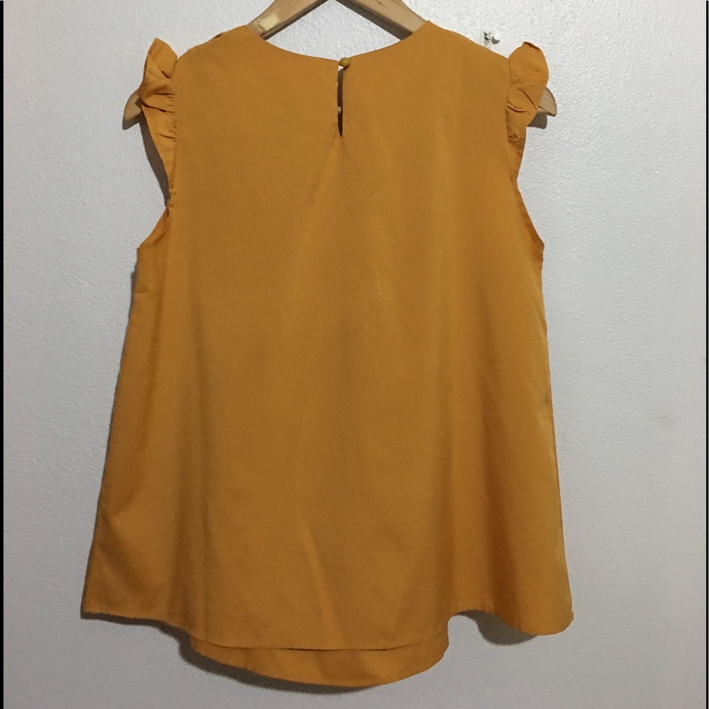 Crop top - Picture 3 of 4